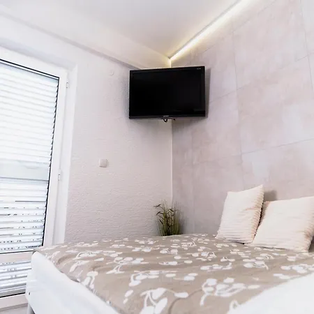 Vila Sabrina Selce Exterior photo