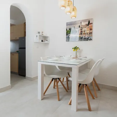 Vila Sabrina Selce Exterior photo