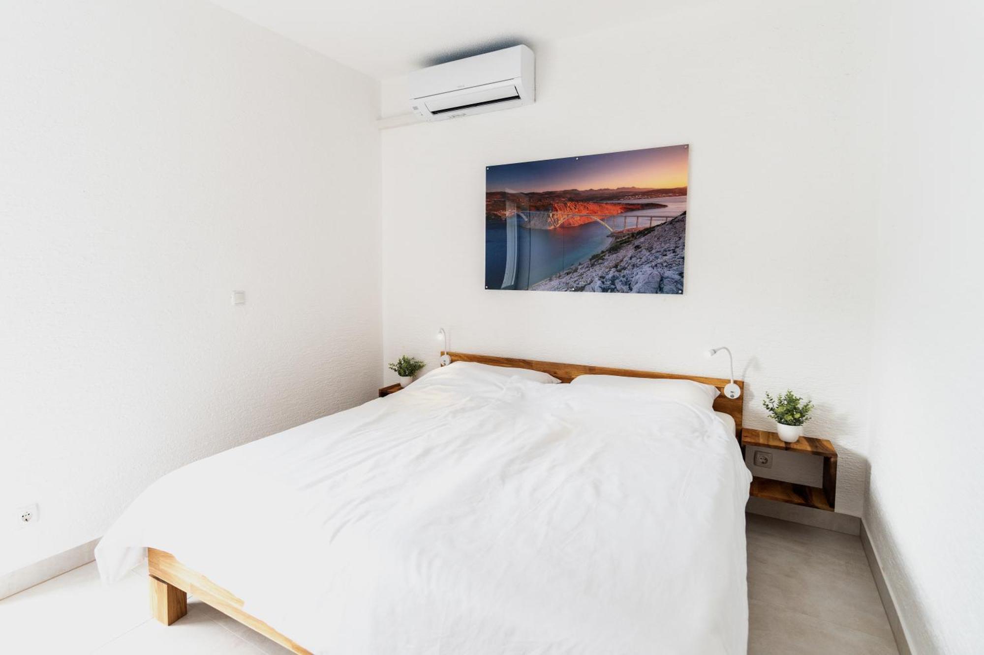 Sabrina Apartment *